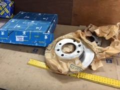 GENUINE CITROEN PEUGEOT 307 PAIR OF REAR BRAKE DISCS dia 247x9mm 4246W5 424990