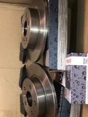 Rear Brake Discs + Pads For Vauxhall Mokka + Mokka X 1.4 1.6 1.7..2013-2018
