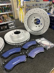 AUDI Q7 VW TOUAREG PORSCHE CAYENNE FRONT REAR DRILLED BRAKE DISCS PADS WIRES